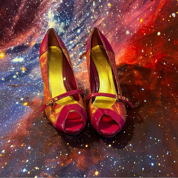 Vintage Pink & Gold Faux Snakeskin Heels - Picture 4 of 13